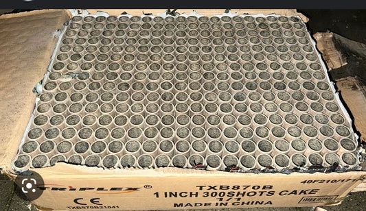 Baterie artificii 300 focuri calibrul 25 mm TRIPLEX
